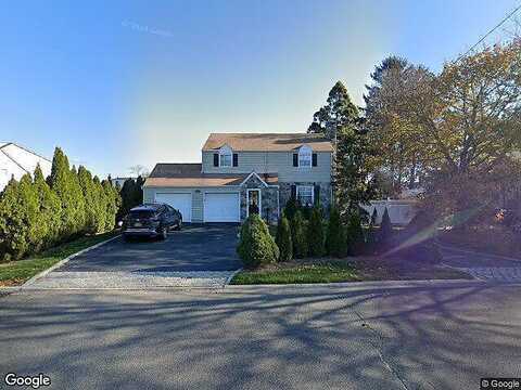 Wellwood, LINDENHURST, NY 11757