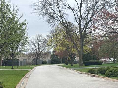 Bittersweet, HINSDALE, IL 60521