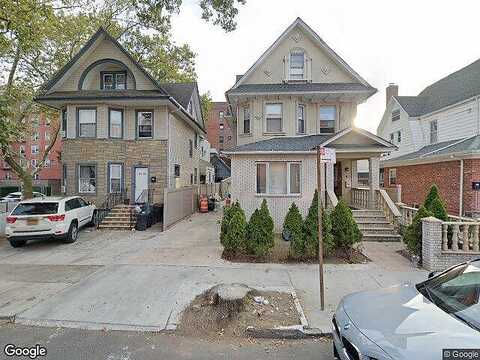 121St, KEW GARDENS, NY 11415