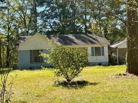 River Road, TAYLORSVILLE, MS 39168