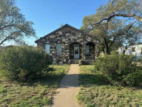 1116 E 3rd Street, Clarendon, TX 79226