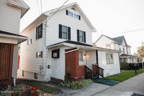 704 W Lloyd Street, Ebensburg, PA 15931