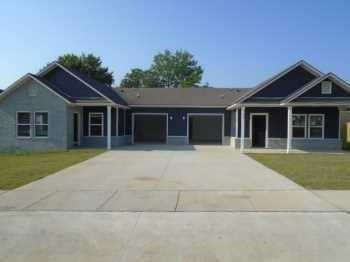 817 Valley Oaks LN, Centerton, AR 72719