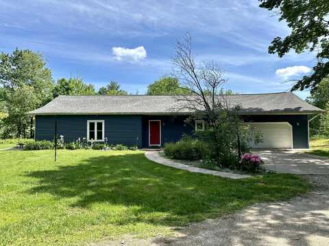 468 W Maple Grove Road, Farwell, MI 48622