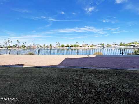 10330 W Thunderbird Boulevard, Sun City, AZ 85351