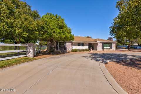 966 E Desert Lane, Gilbert, AZ 85234