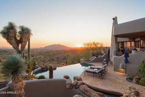 9215 E RED LAWRENCE Drive, Scottsdale, AZ 85262