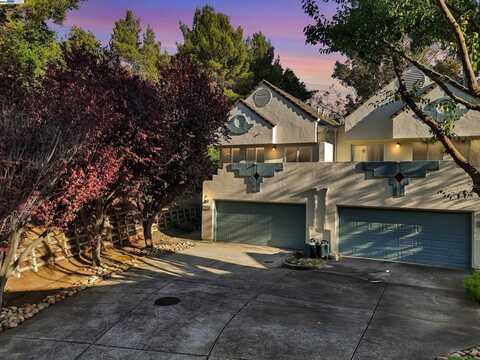 71 Shoal Dr East, Vallejo, CA 94591