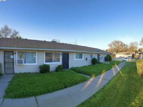 8829 Kelley Dr, Stockton, CA 95209