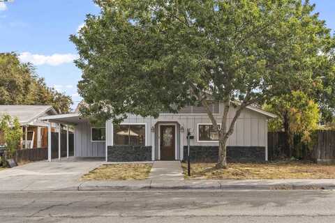 1704 East St, Tracy, CA 95376