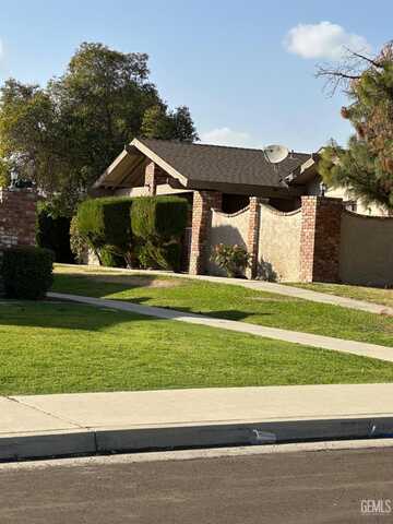 4537 Orrick Court, Bakersfield, CA 93308