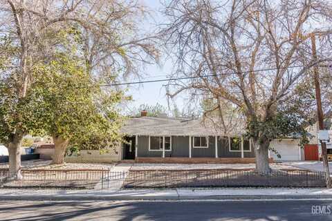 1260 Wayne Street, Ridgecrest, CA 93555