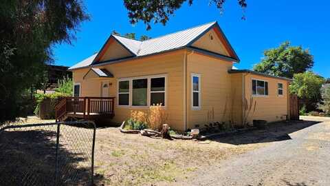 5140 Park Avenue, Kelseyville, CA 95451