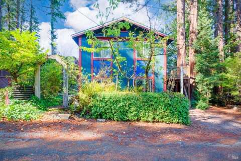 14550 Redwood Lane, Guerneville, CA 95446