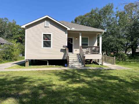 3705 Lakeshore Dr., Port Arthur, TX 77642