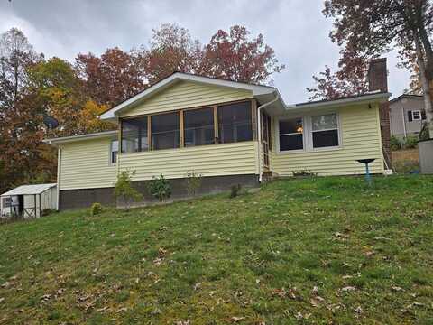 235 ANN STREET, OAK HILL, WV 25901