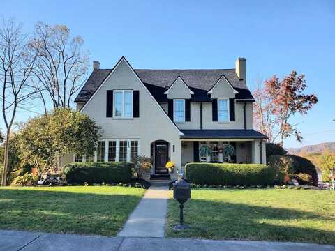 225 HIGHLAND AVENUE, OAK HILL, WV 25901