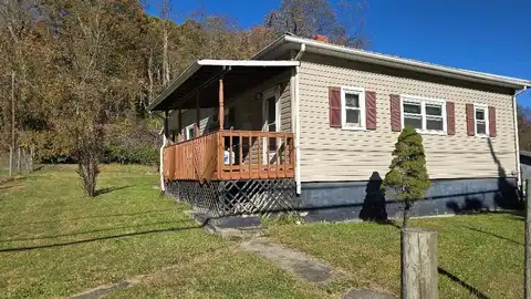 6797 OKEY L PATTESON ROAD, SCARBRO, WV 25917