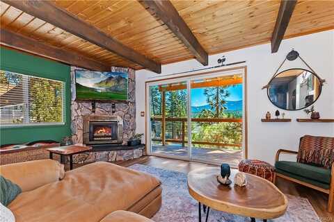 1007 Whispering Forest Drive, Big Bear City, CA 92314