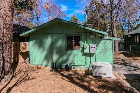 487 Imperial Avenue, Sugarloaf, CA 92386