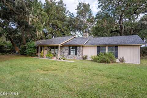 6807 Sunset Circle N, Beaufort, SC 29906