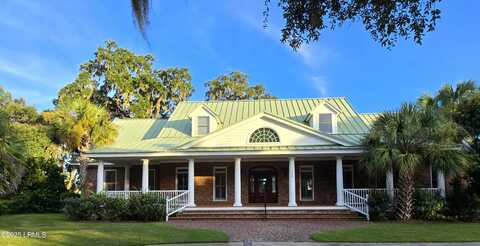 136 Retreat Plantation, Beaufort, SC 29902