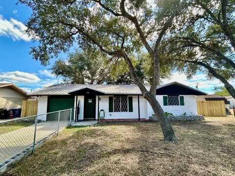 210 E Sarah, Beeville, TX 78102