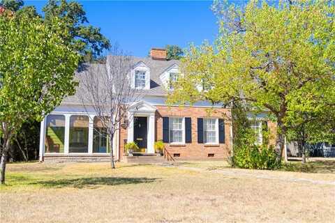 408 Brookside Drive, Bryan, TX 77801