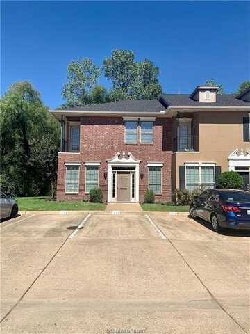 222 Forest Drive, College Station, TX 77840