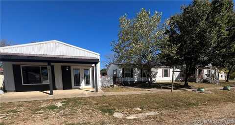 103 Third Street, Stover, MO 65078