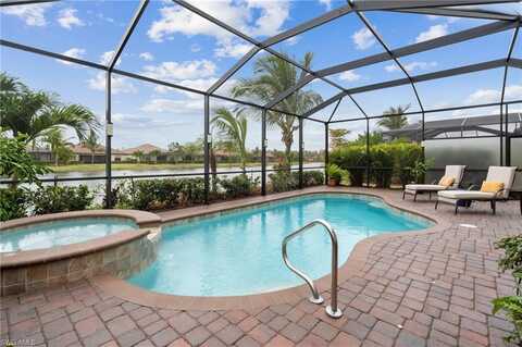 28076 Foxrock, BONITA SPRINGS, FL 34135