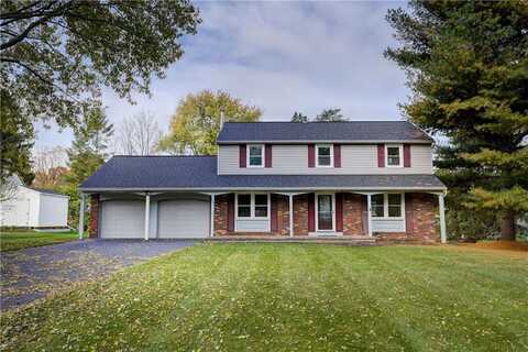 204 Hawthorne Circle, Farmington, NY 14425