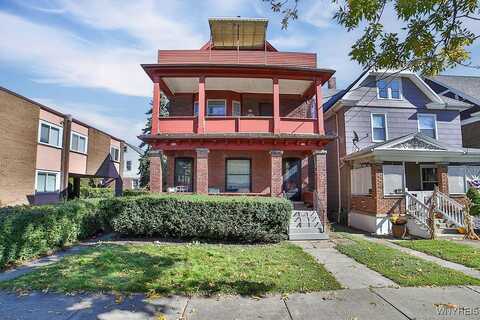 561 Memorial Parkway, Niagara Falls, NY 14301