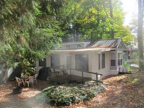 186 Faun Lake Rd, Wethersfield Springs, NY 14024