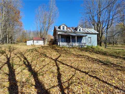 3482 Military Road, Norway, NY 13416