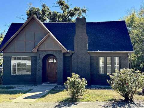 1603 W Grand Avenue, Hot Springs, AR 71913