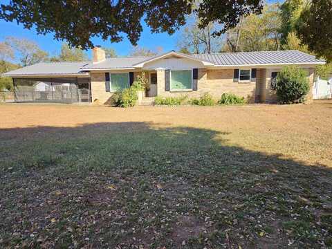 2624 Mountain Pine Rd, Hot Springs, AR 71913