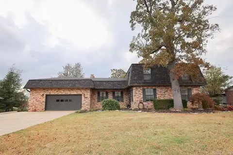 704 Elizabeth Drive, Mountain Home, AR 72653