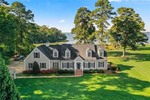 330 River Village Drive, Weems, VA 22576