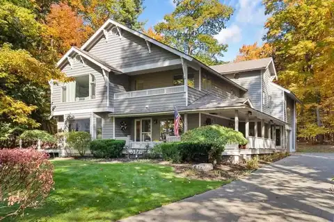 8175 S LAKE SHORE, HARBOR SPRINGS, MI 49740