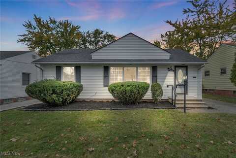 18305 GARDEN BOULEVARD, CLEVELAND, OH 44128