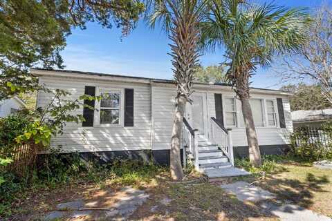 202 Hilltop St., North Myrtle Beach, SC 29582