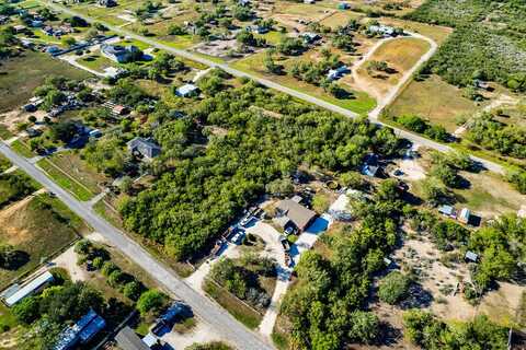 000 County Road 124 Circle, Alice, TX 78332