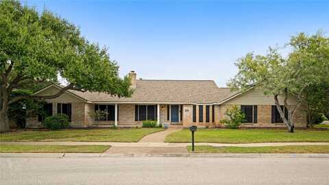 201 San Saba Drive, Portland, TX 78374