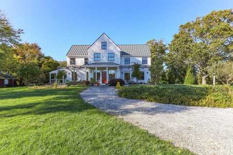 46 Roos Road, East Sandwich, MA 02537