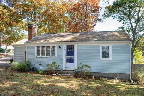 56 S Yarmouth Road, Dennis, MA 02638