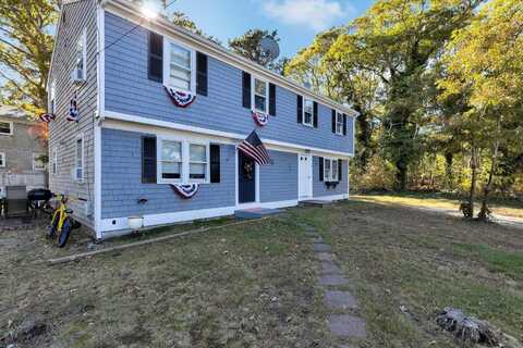 7 Niblick Street, East Dennis, MA 02641