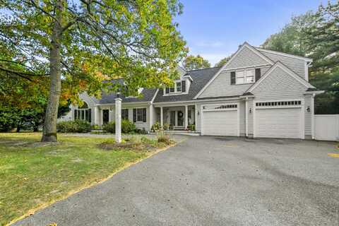 43 Carl Landi Circle, East Falmouth, MA 02536