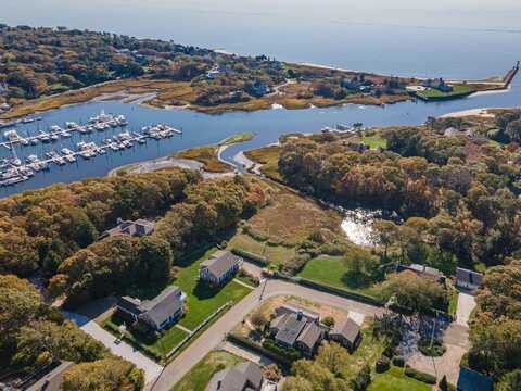 10 Colonial Way, Harwich Port, MA 02646