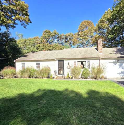 48 Valley Brook Road, Centerville, MA 02632